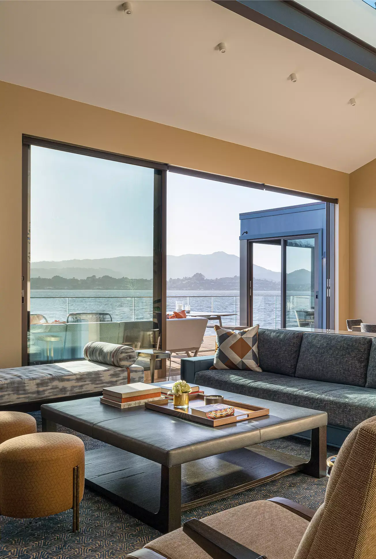 fleetwood-3-series-doors-03