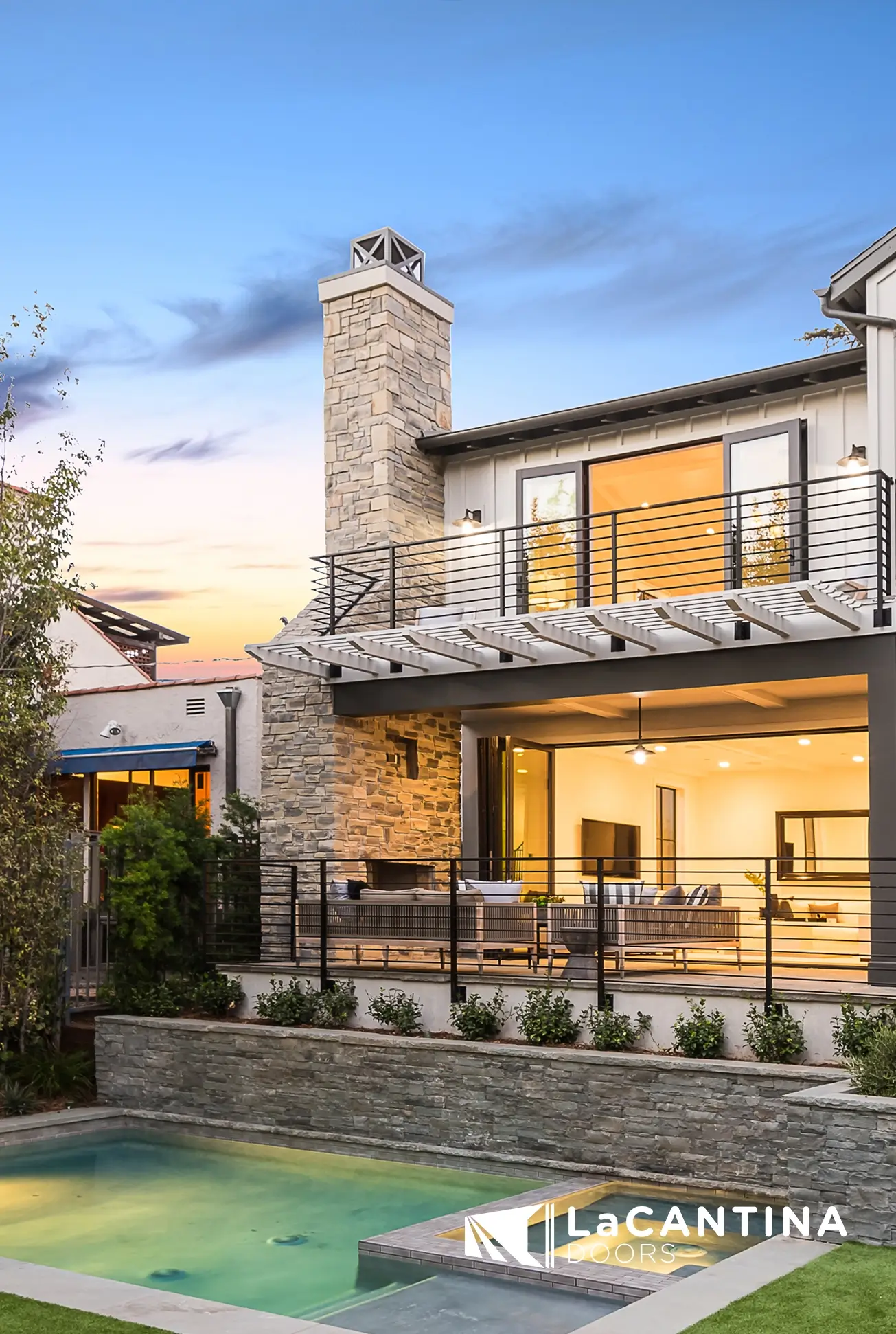 lacantina-aluminum-thermally-controlled-folding-doors-3